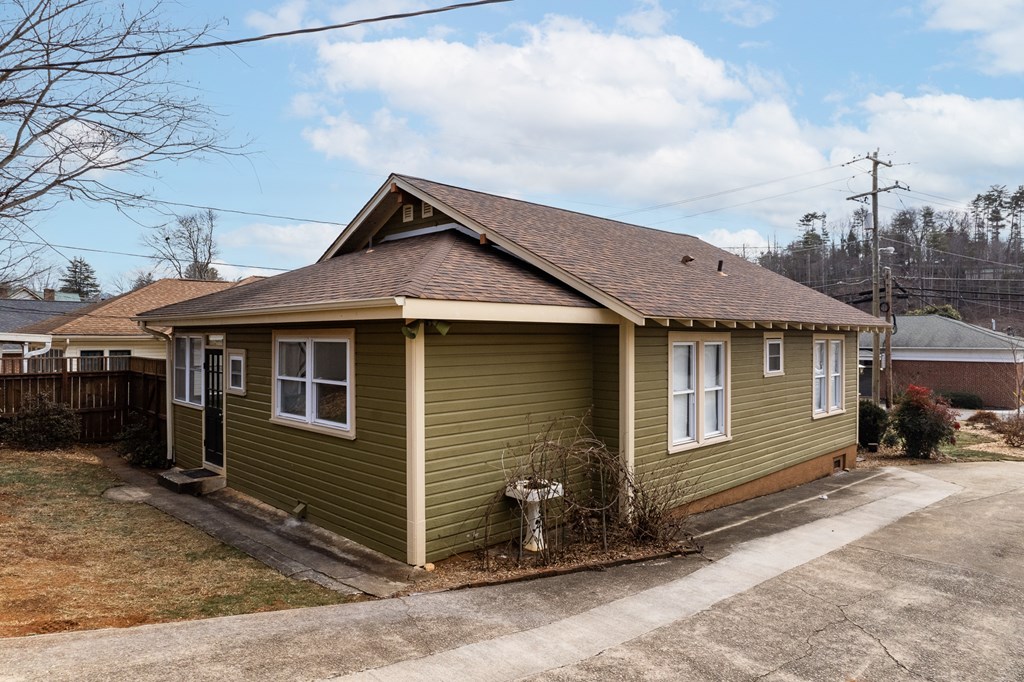 347 W MAIN ST