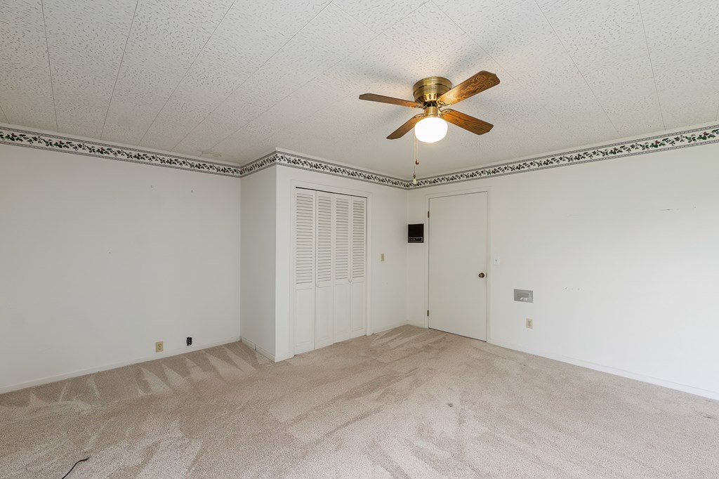 1135 DAVES CREEK RD