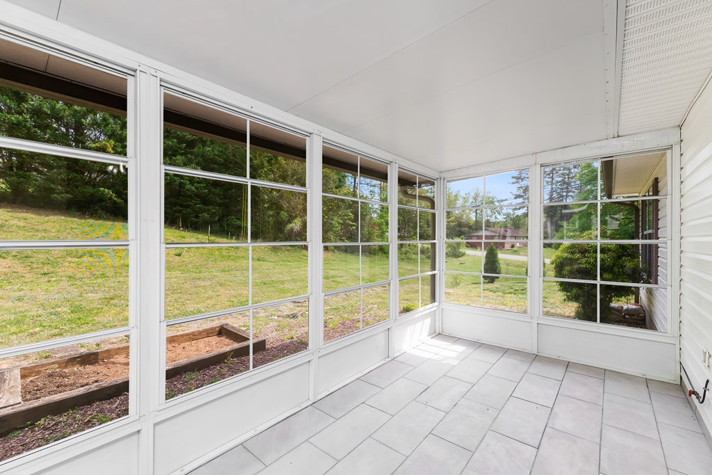 15 Cove Crossing Rd