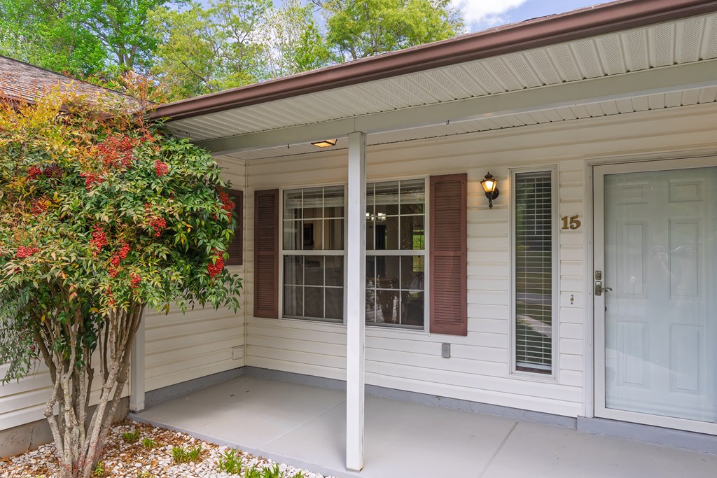 15 Cove Crossing Rd