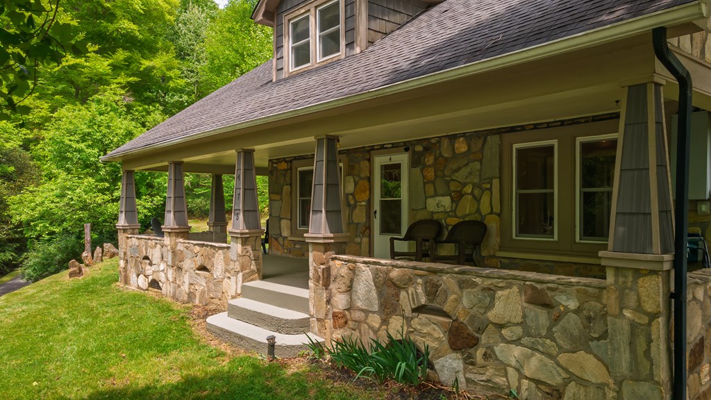 34 COOSA RIDGE DR