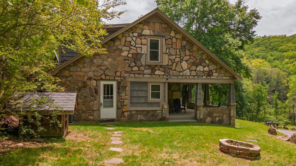 34 COOSA RIDGE DR