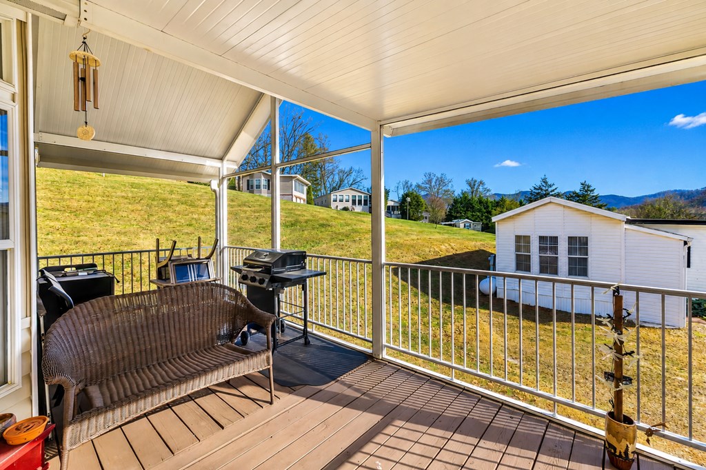 137 Country Woods Drive