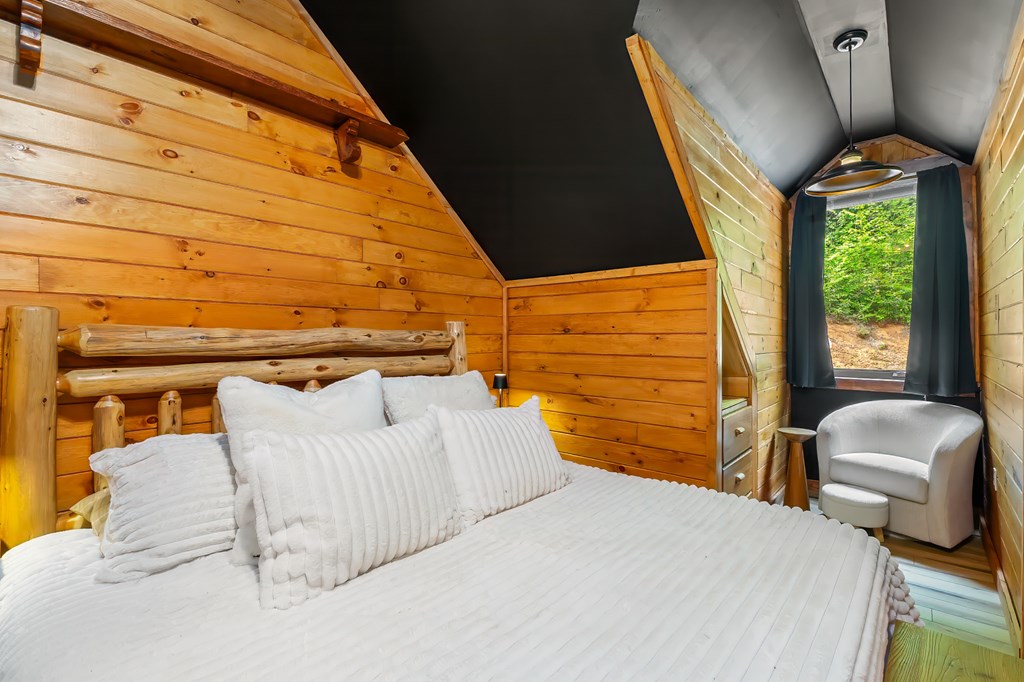 416 MEADOWVIEW TRL