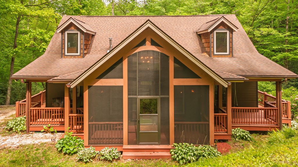 416 MEADOWVIEW TRL