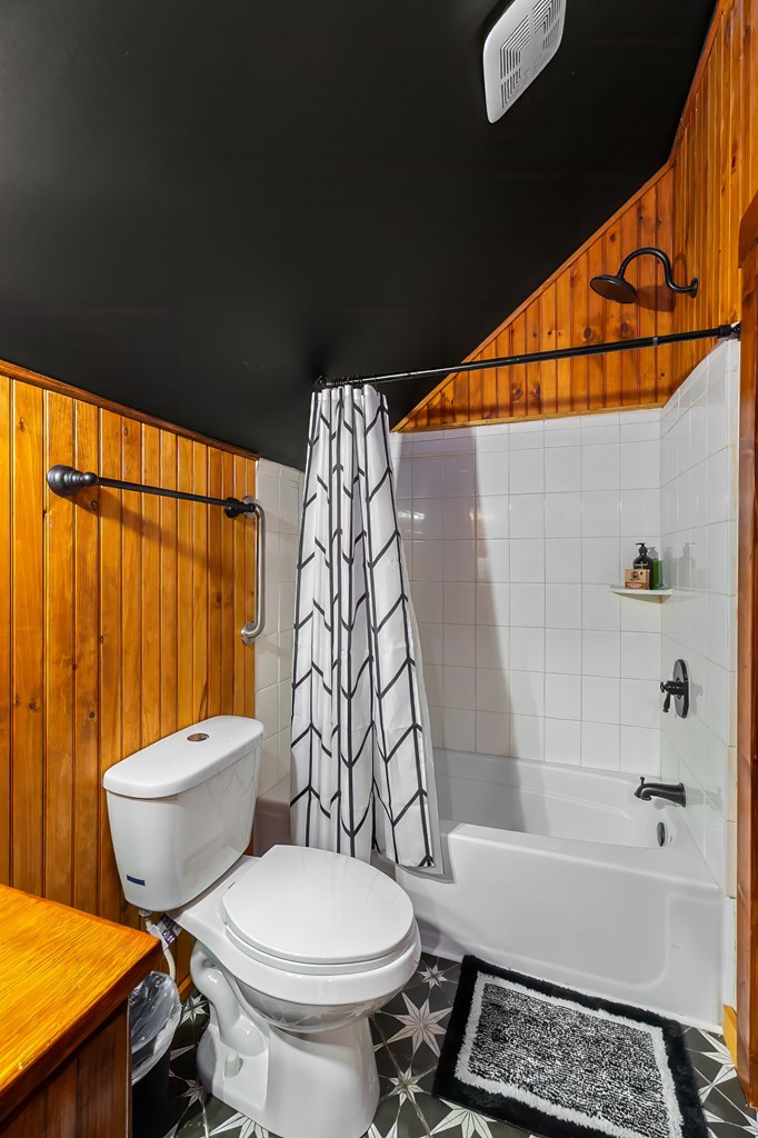 416 MEADOWVIEW TRL