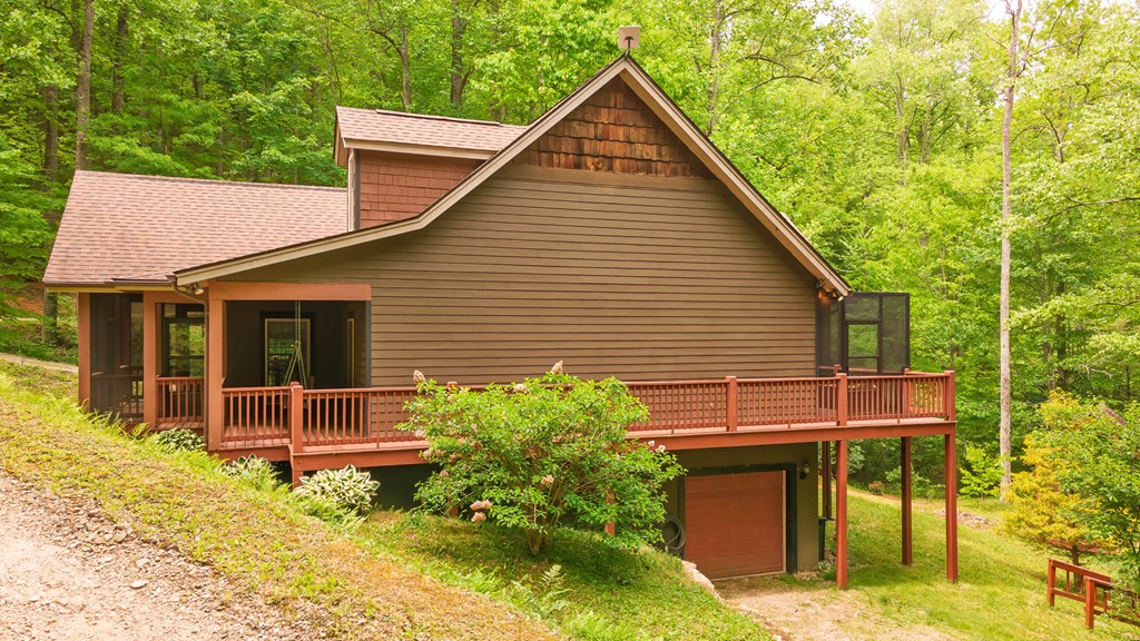 416 MEADOWVIEW TRL
