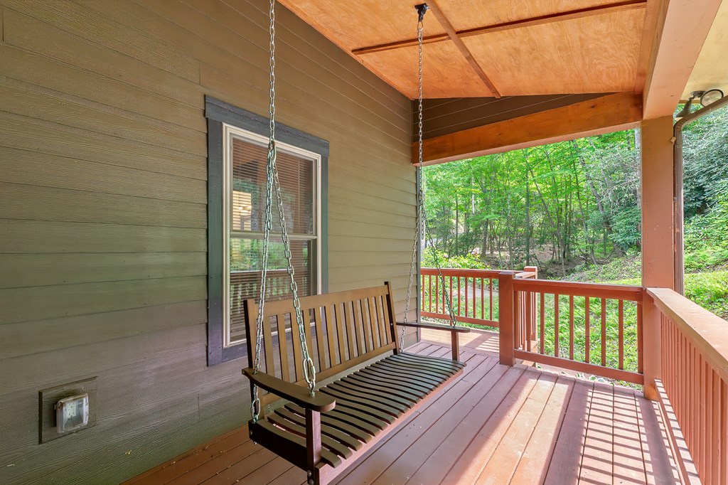 416 MEADOWVIEW TRL
