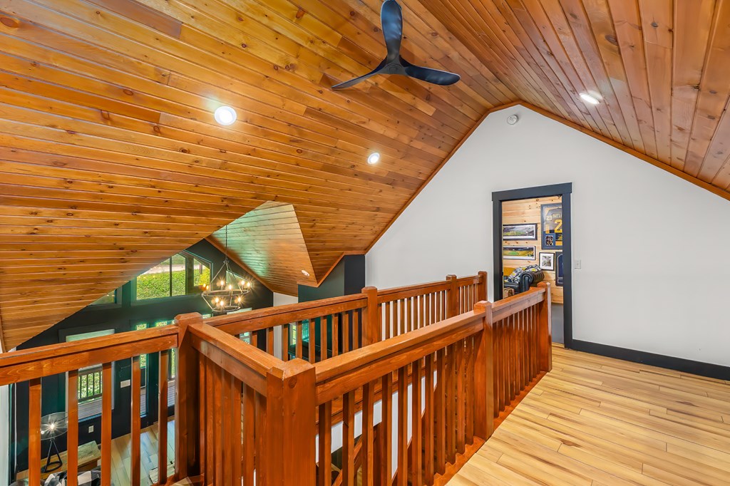 416 MEADOWVIEW TRL