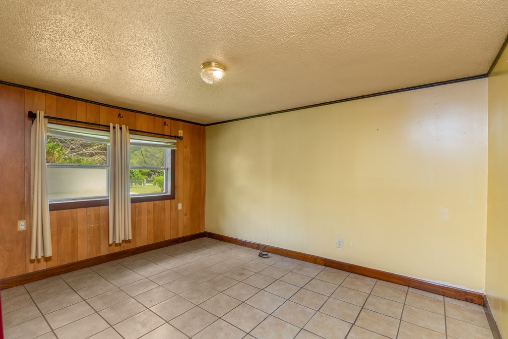 20 Jimmy Morris Rd