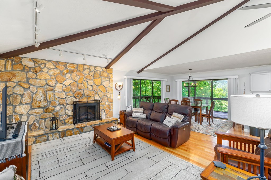 86 Fairway Drive