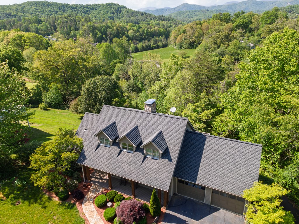 170 LAUREN LN