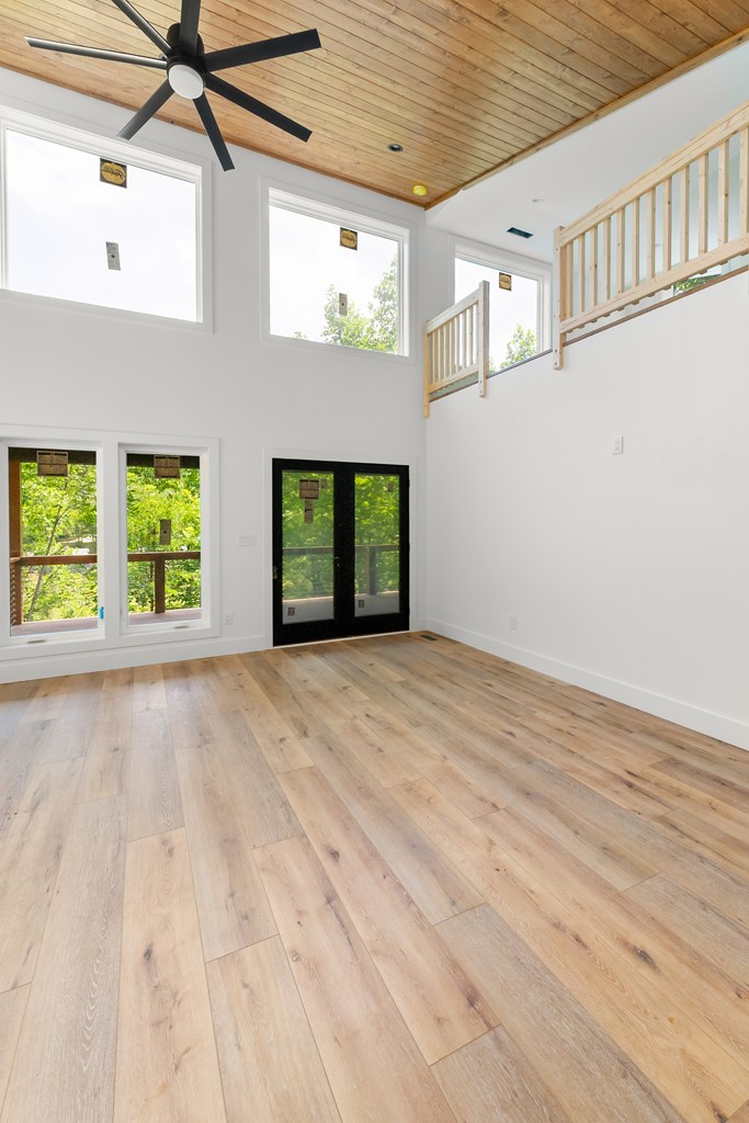 405 Oak Creek Road