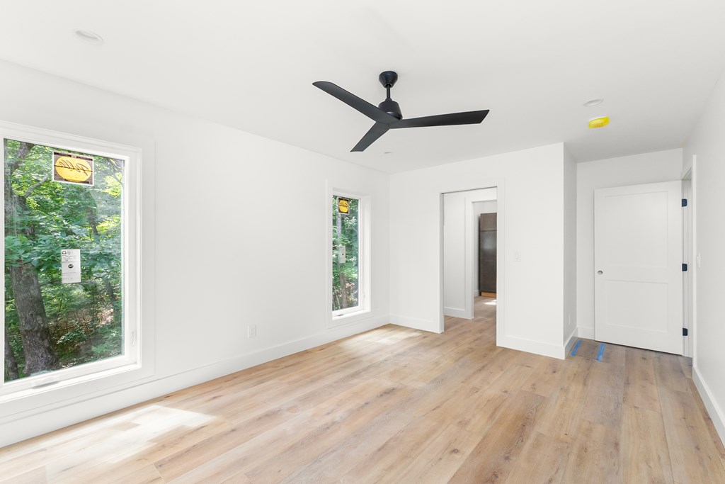 405 Oak Creek Road