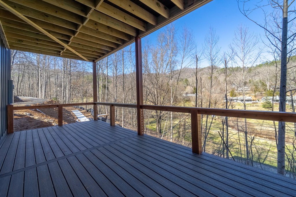 405 Oak Creek Road