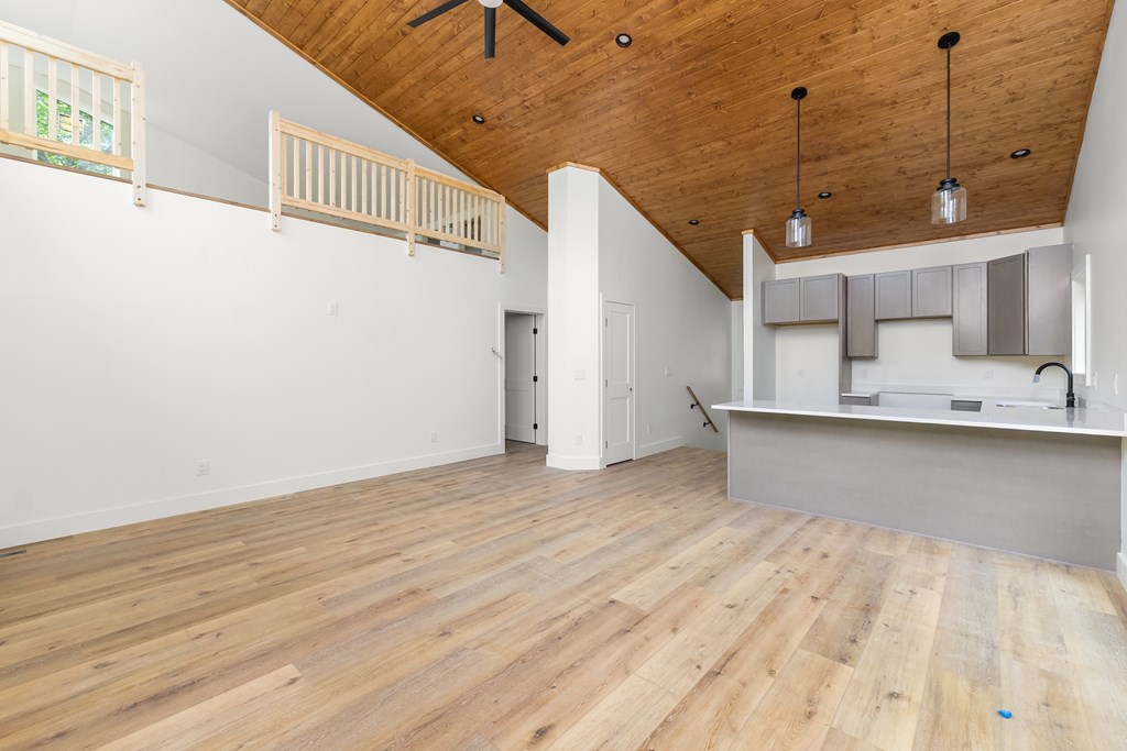 405 Oak Creek Road