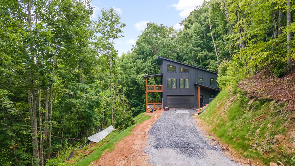 405 Oak Creek Road