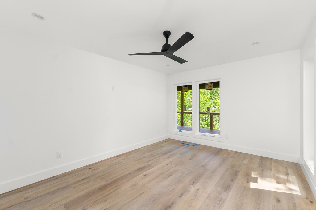 405 Oak Creek Road