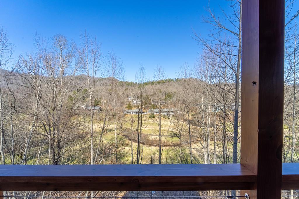 405 Oak Creek Road