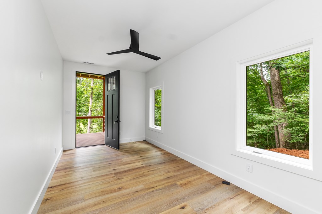 405 Oak Creek Road