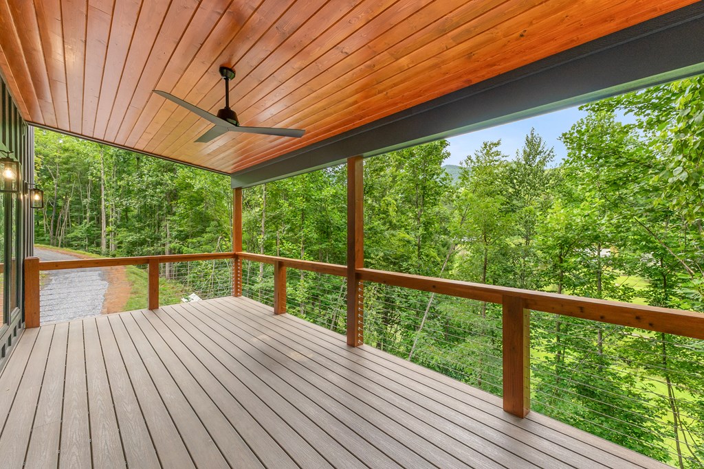 405 Oak Creek Road