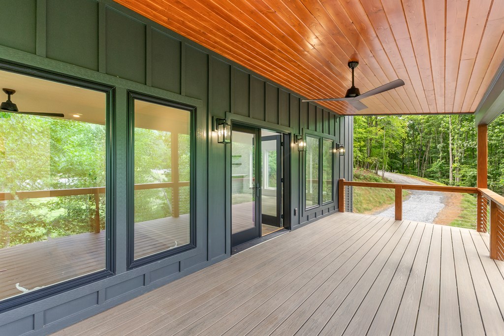 405 Oak Creek Road