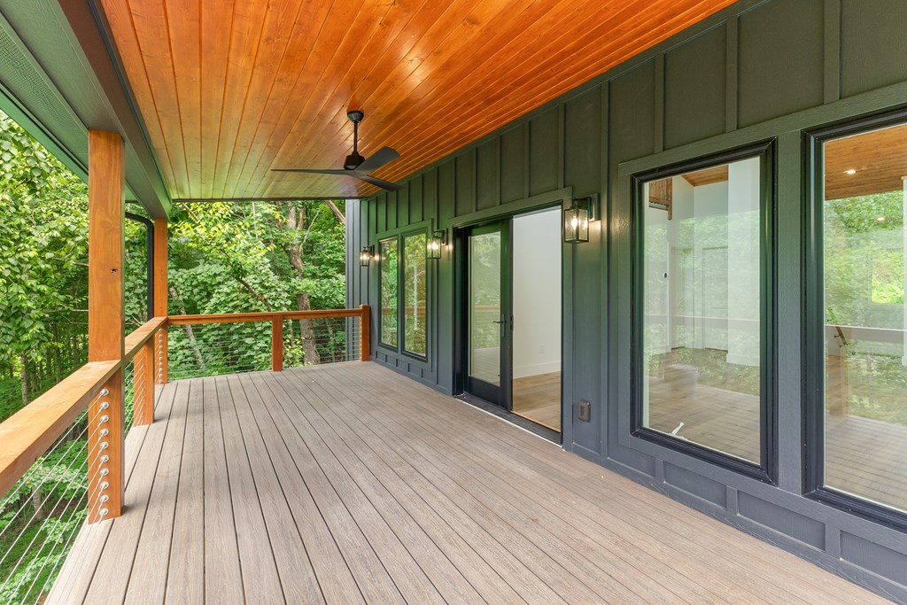 405 Oak Creek Road