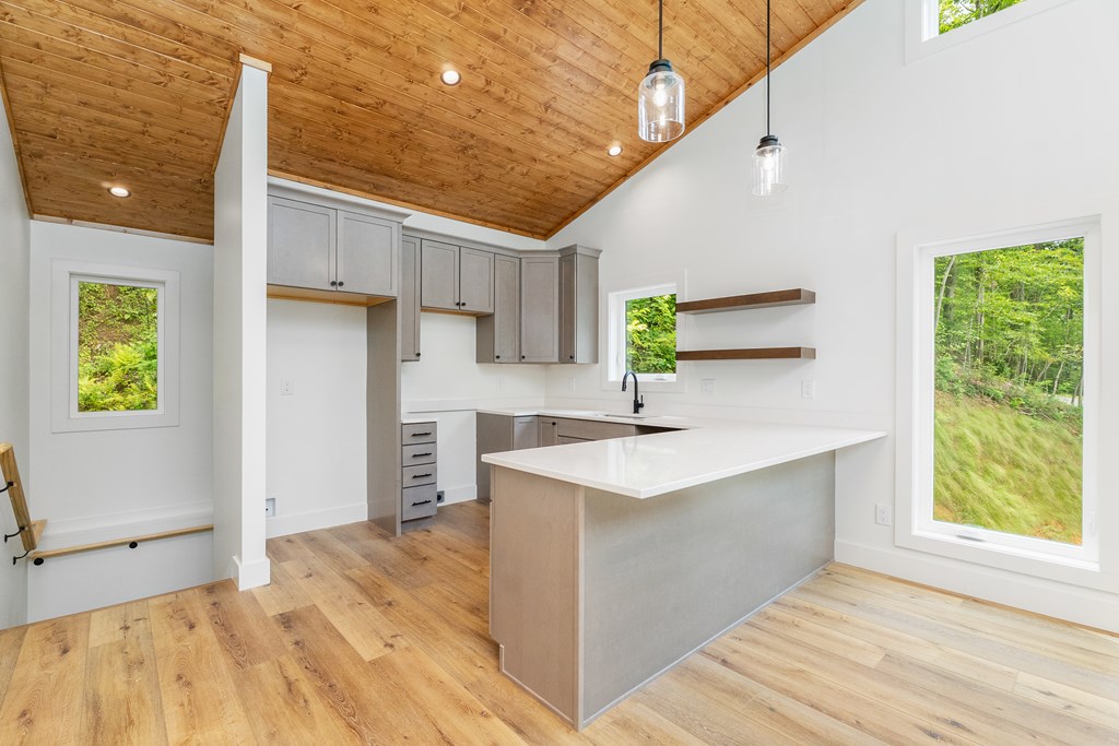405 Oak Creek Road