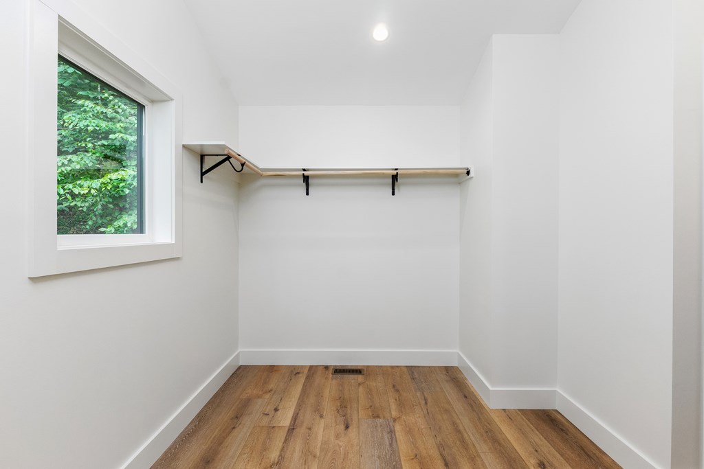 405 Oak Creek Road