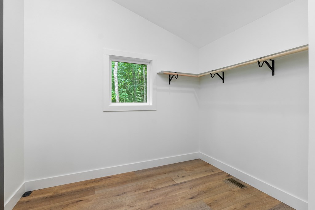 405 Oak Creek Road