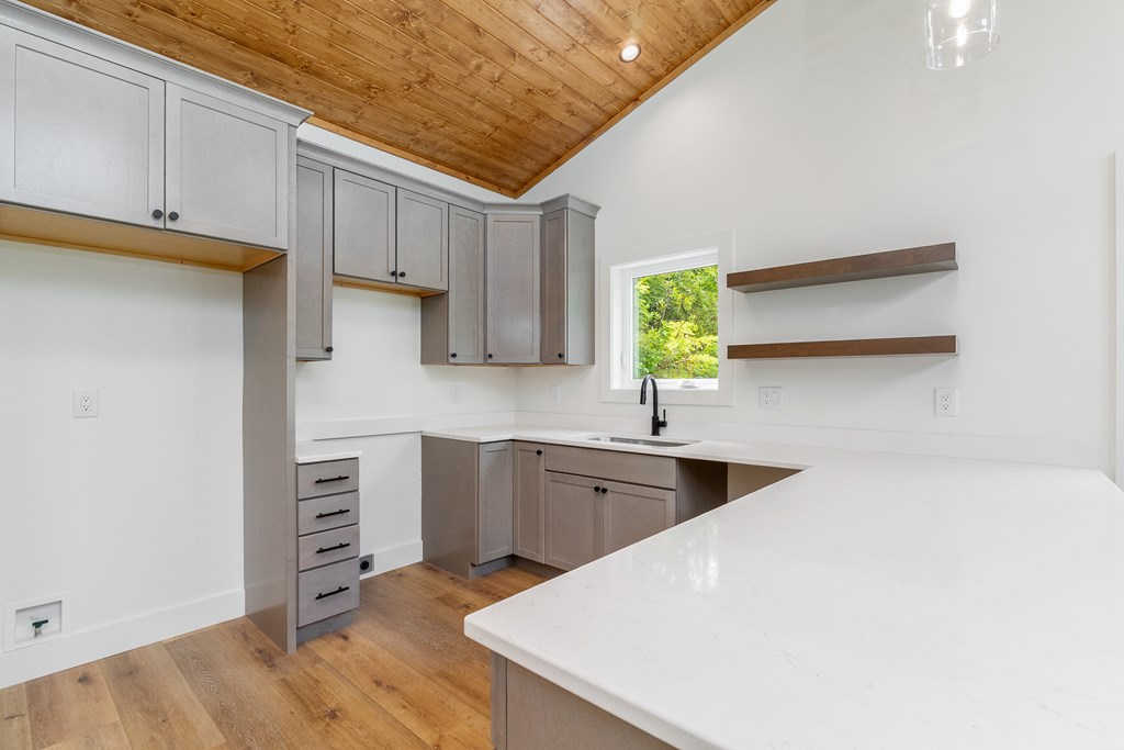 405 Oak Creek Road