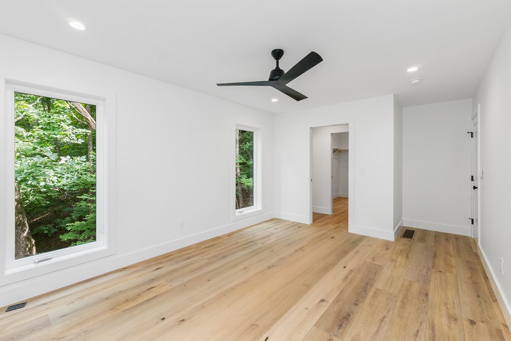 405 Oak Creek Road