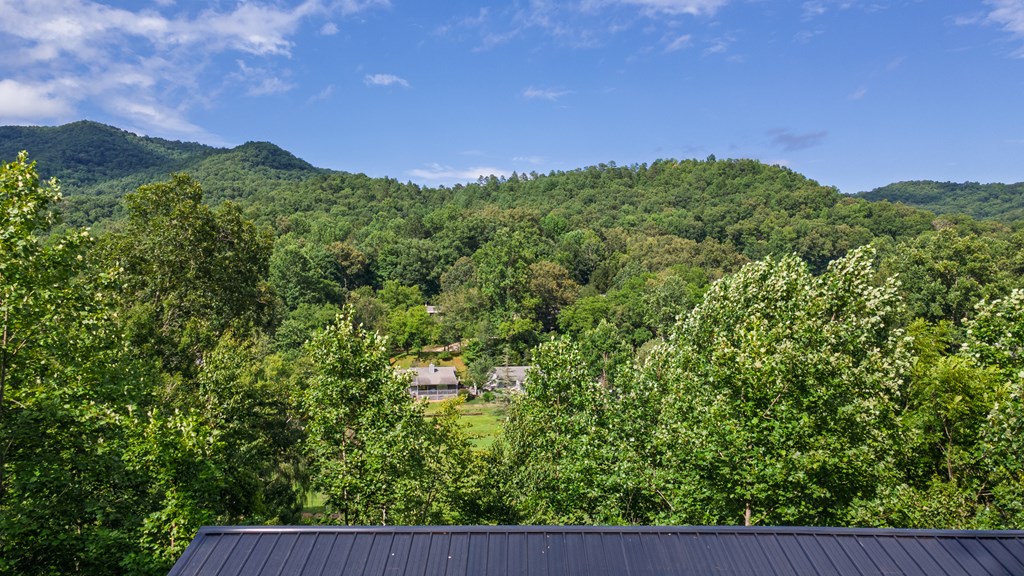 405 Oak Creek Road