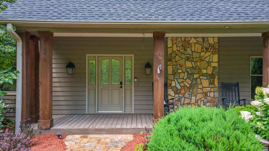 170 LAUREN LN
