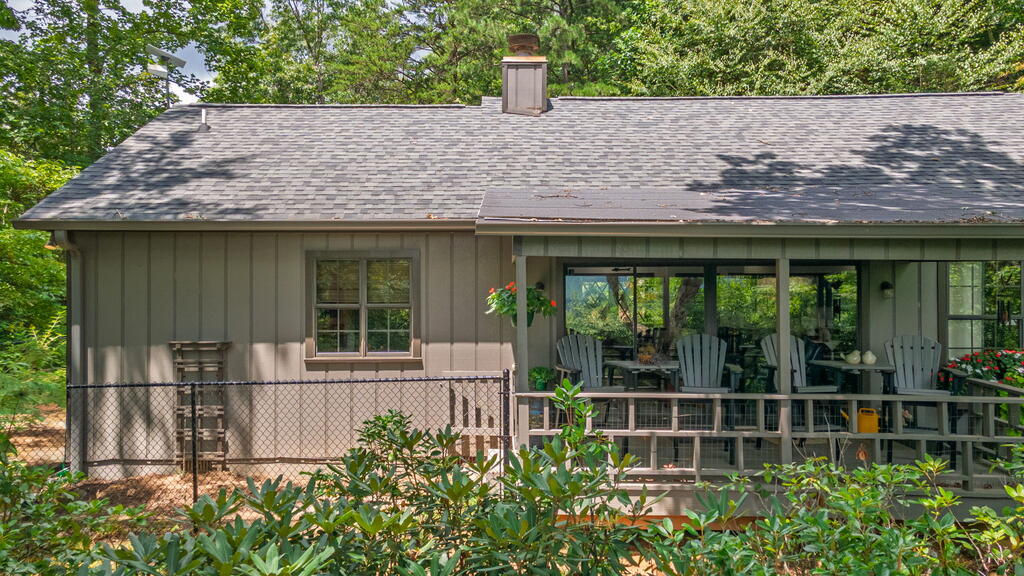 834 Summit Road