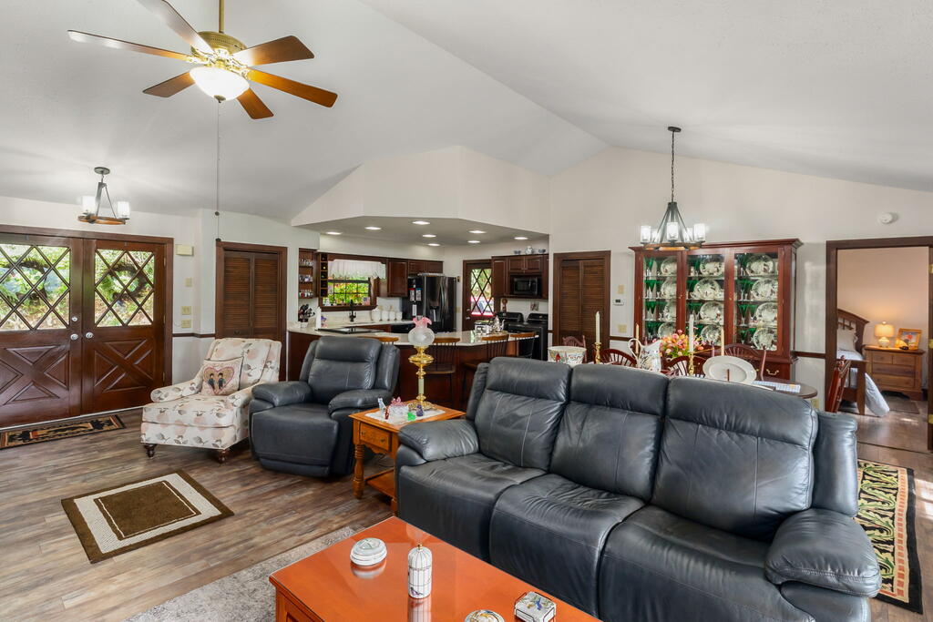 834 Summit Road