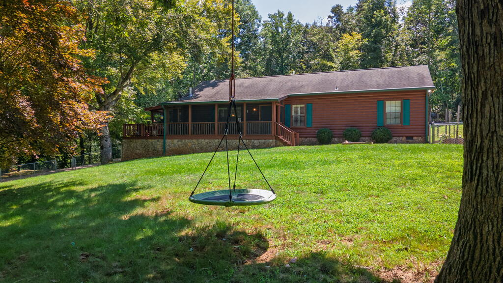 669 HUNNICUTT RD