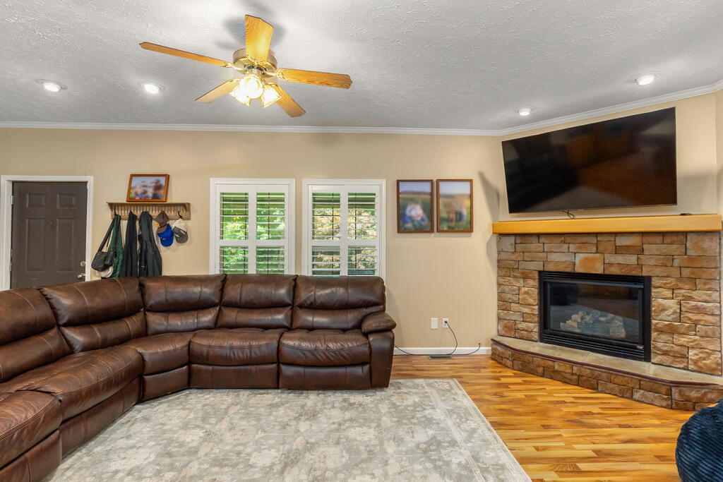 669 HUNNICUTT RD