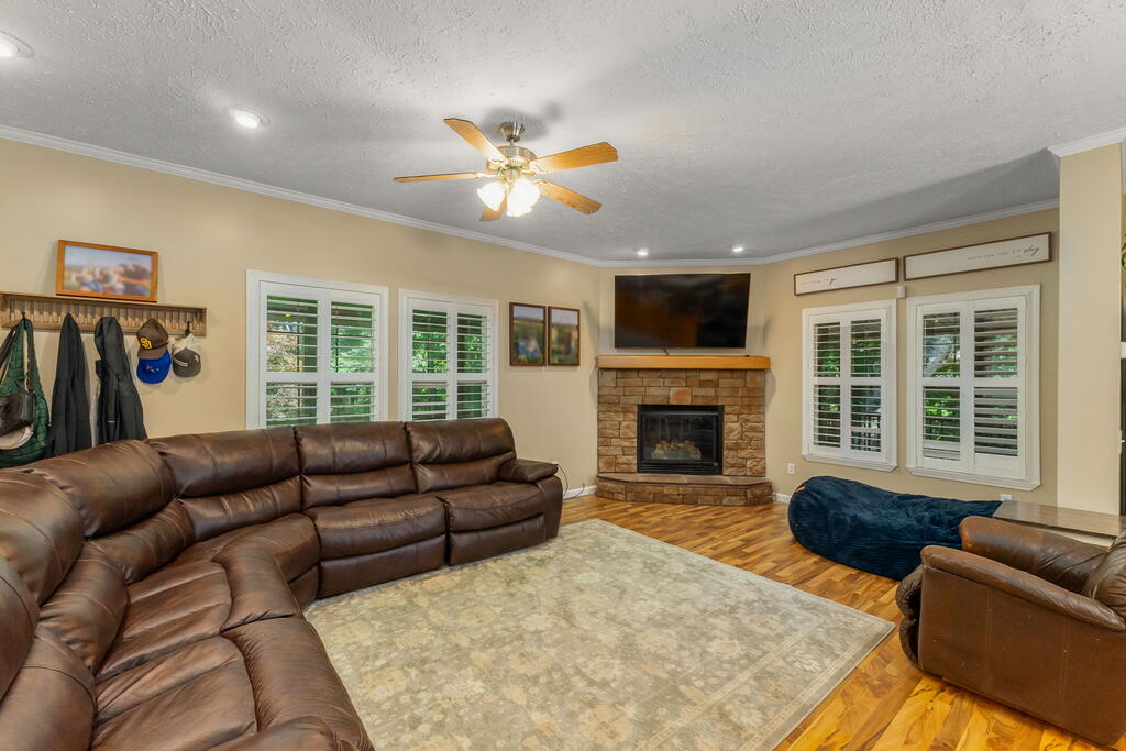 669 HUNNICUTT RD