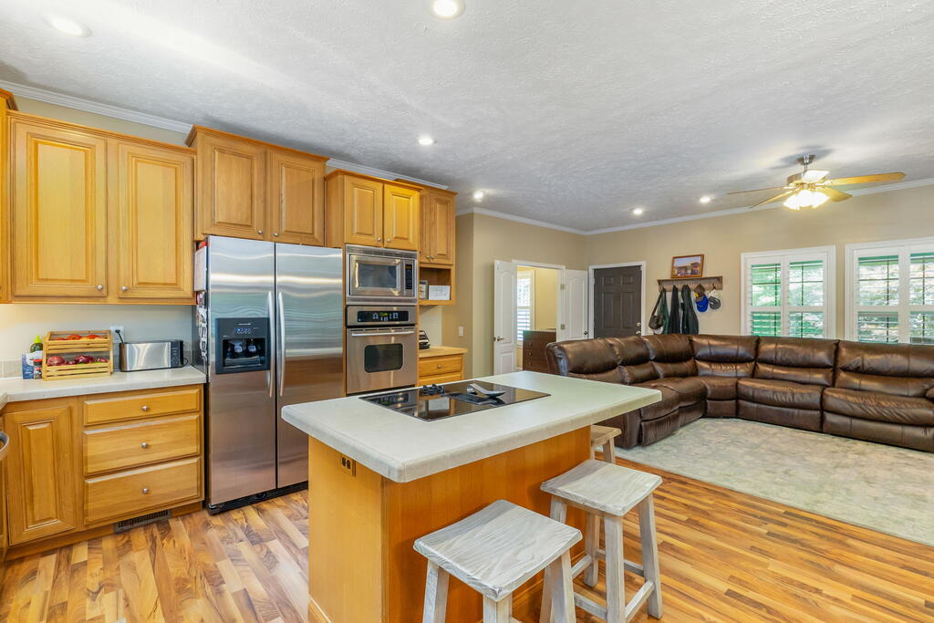 669 HUNNICUTT RD