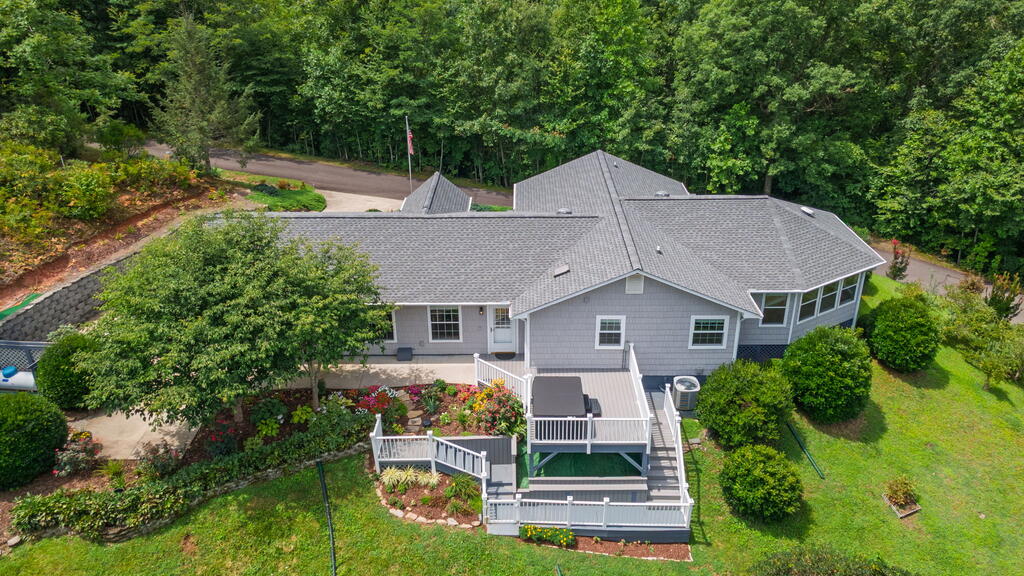 304 Indian Trail