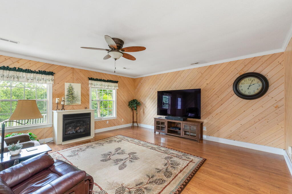 304 Indian Trail