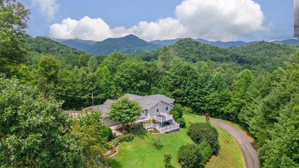 304 Indian Trail