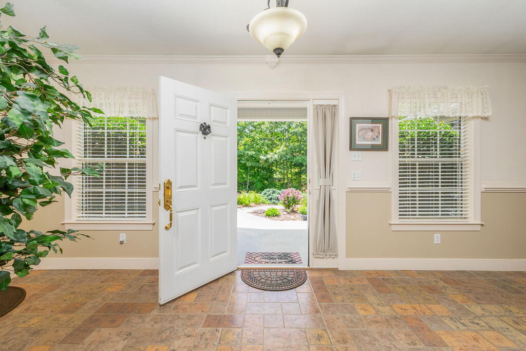 304 Indian Trail