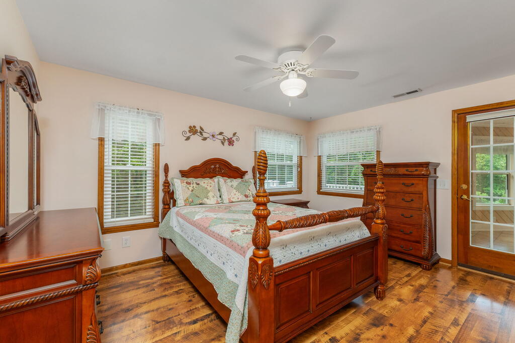 304 Indian Trail