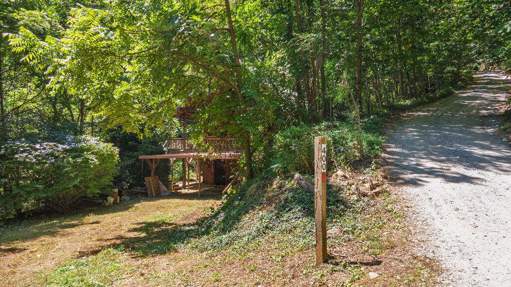 400 Little Hogback mountain