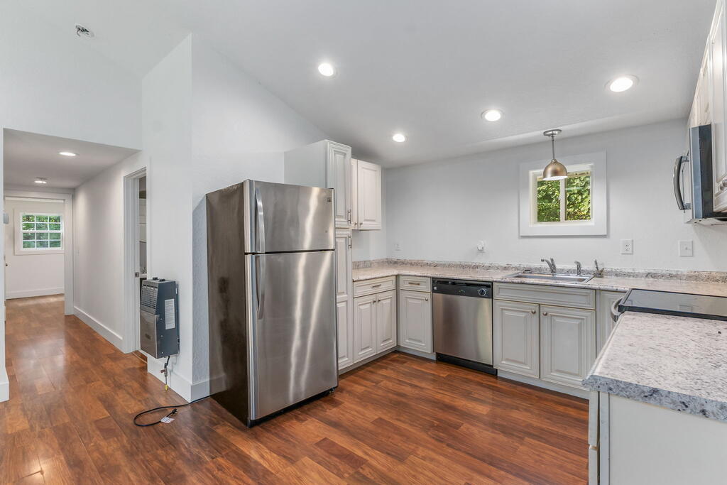 631 Fox Hollow Circle
