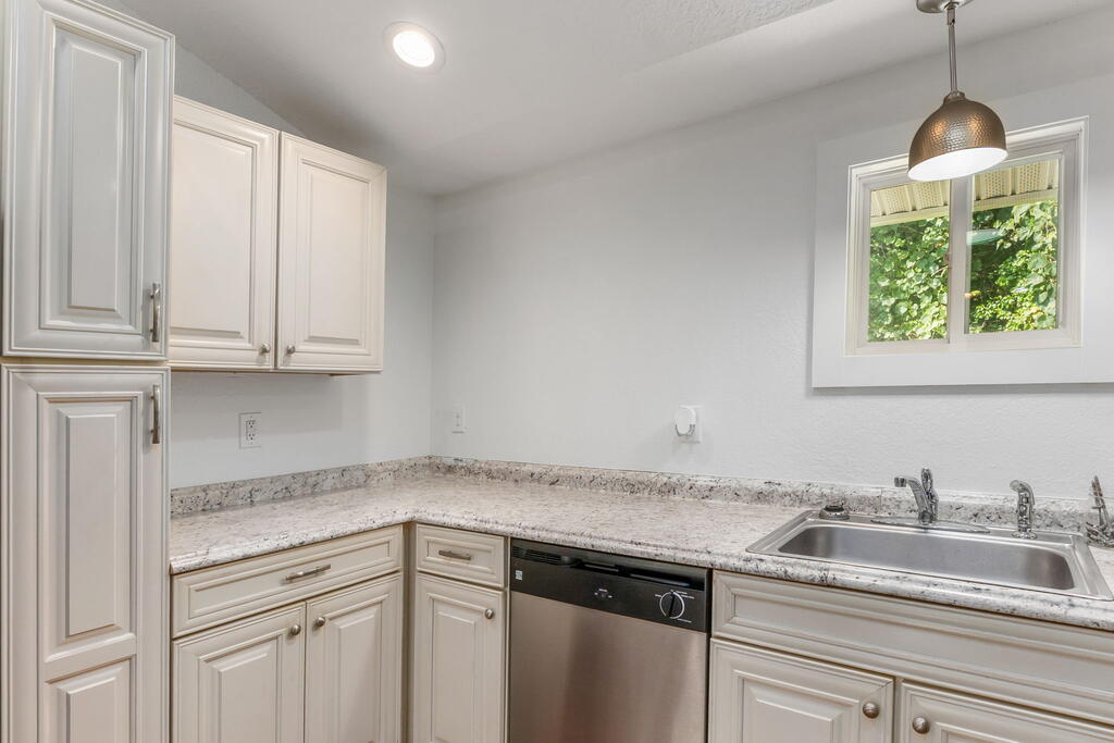 631 Fox Hollow Circle
