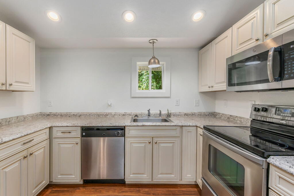 631 Fox Hollow Circle