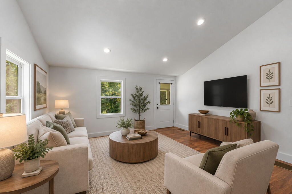 631 Fox Hollow Circle
